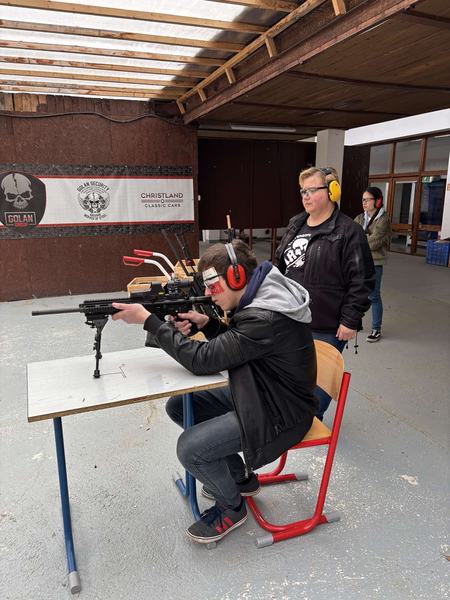 Lövészet – CEBA, Esztergom